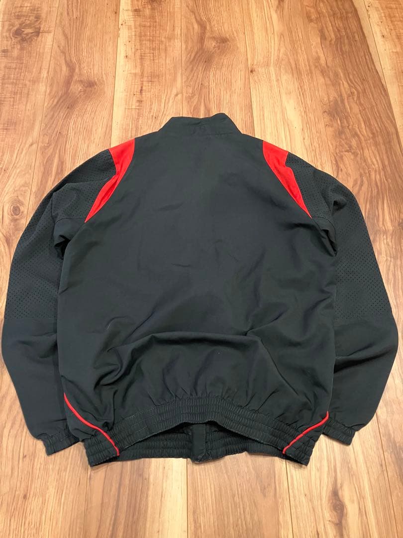 【希少】WARRIOR × リバプールFC トレーニングジャケットM