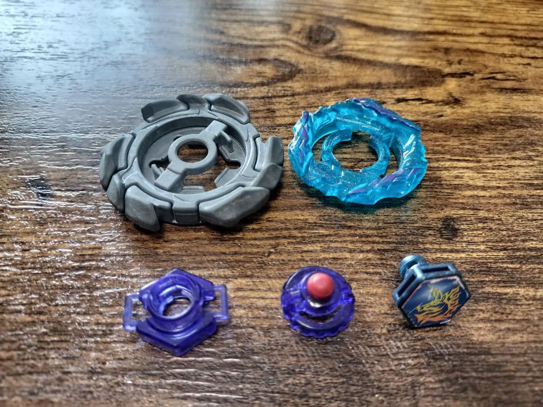 ヨ*ル様 ブリッツユニコルノ 100rsf メタルファイトベイブレード