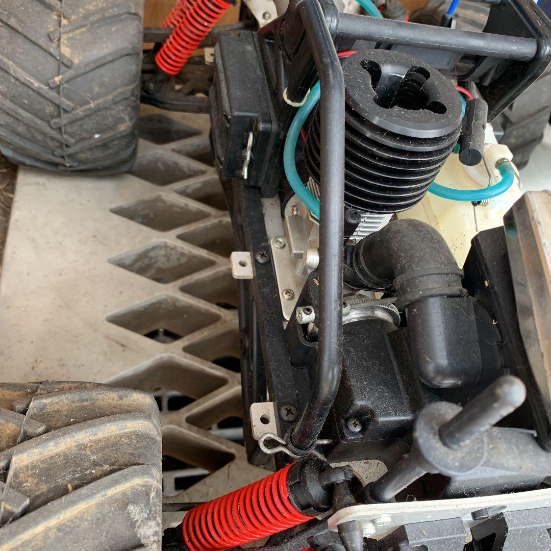 エンジン　ラジコン　4WD 日本製エンジン