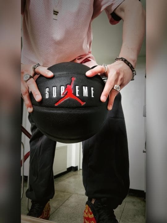 Supreme x Jordan コラボ Basketball バスケットボール