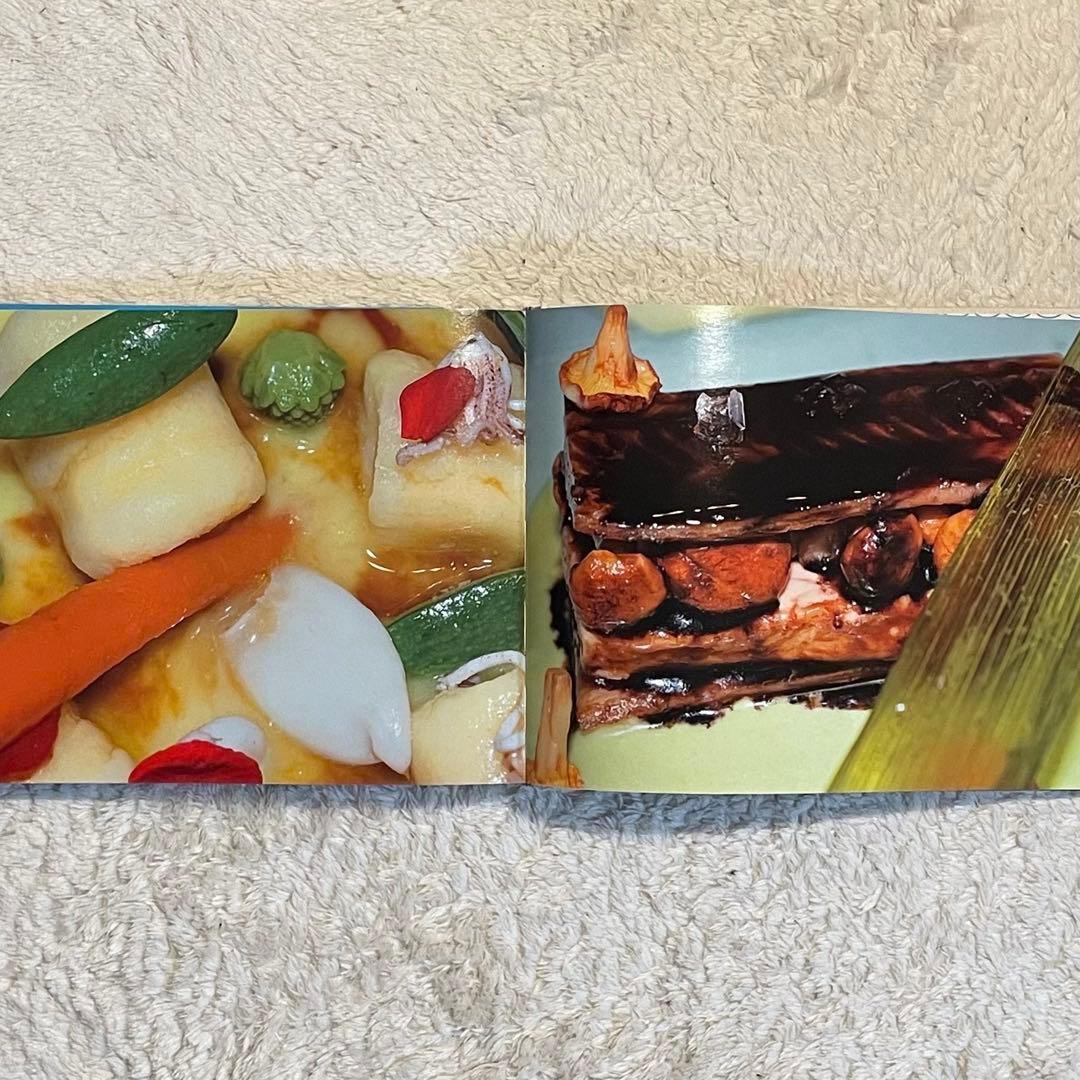 アート・デザイン・音楽 EatingatHotelIlPellicano/Juergen Teller