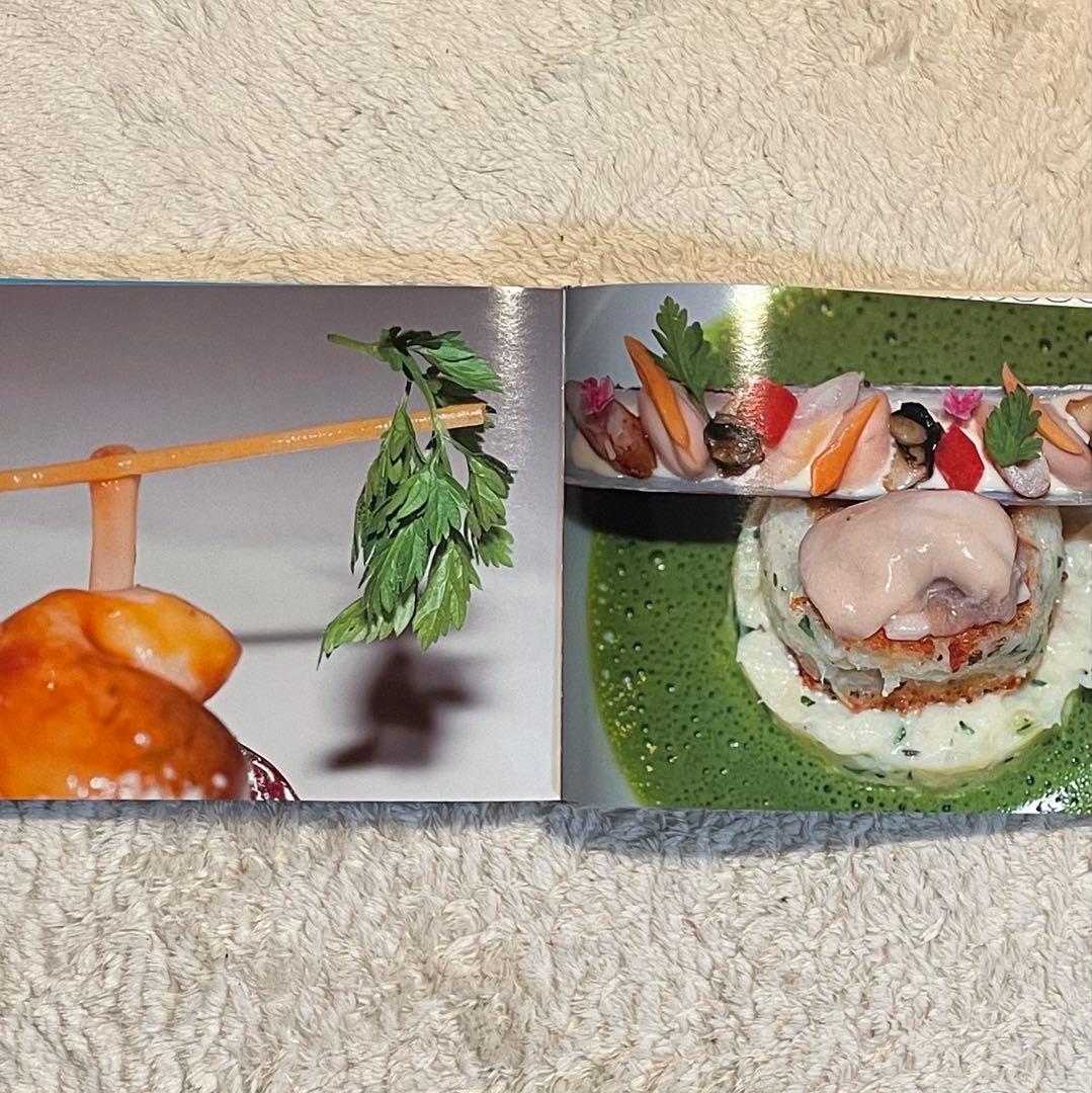 アート・デザイン・音楽 EatingatHotelIlPellicano/Juergen Teller